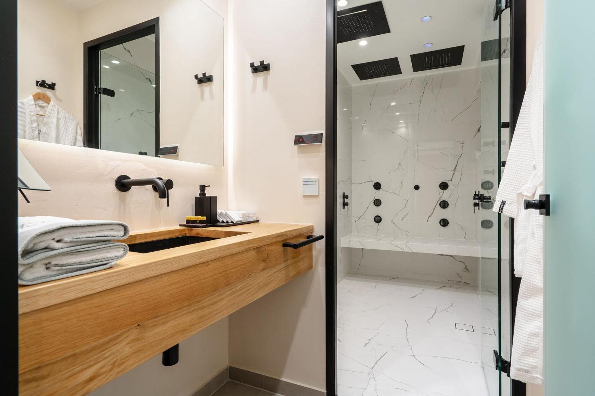 Legato Spa Suites Naxos City Bagian luar foto